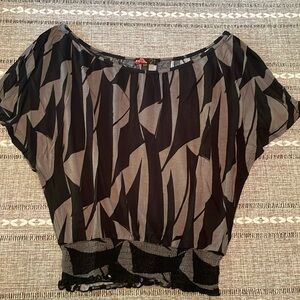 Forever 21 Small Black & Gray T-Shirt.